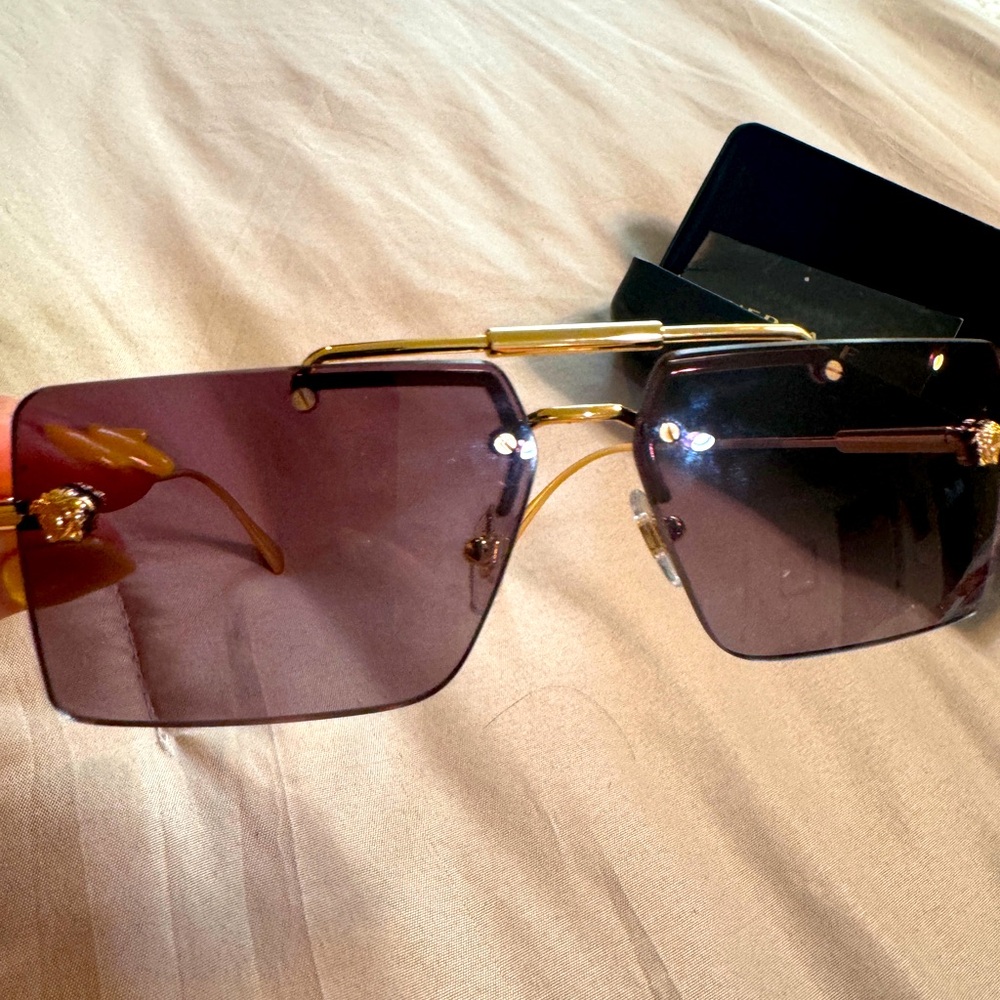 Brand new Versace sunglasses missed return date